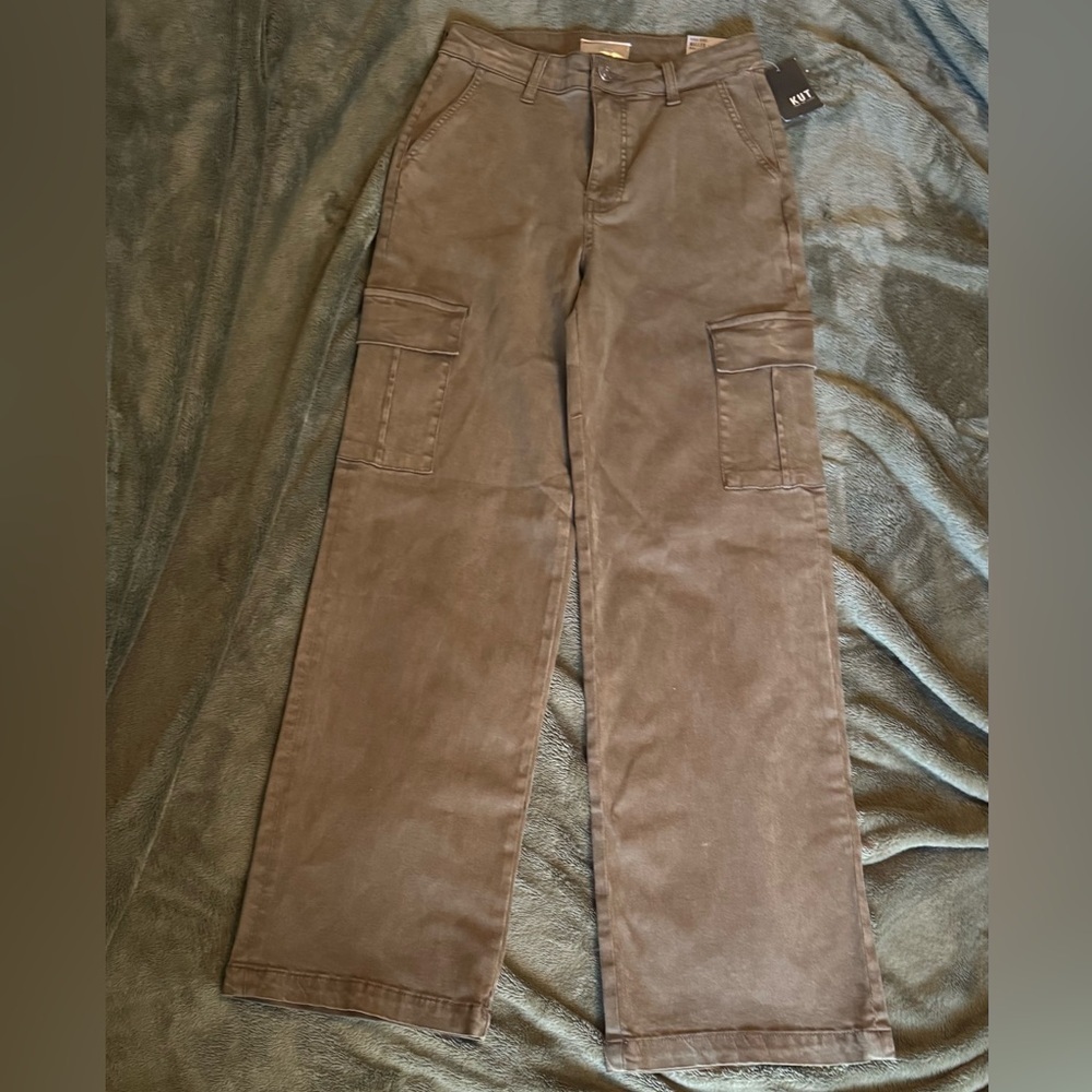 Kut from the Kloth Olive Cargo Pants Size 4